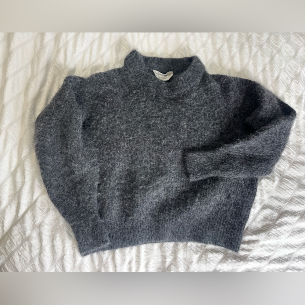 EVERLANE The Alpaca Crew Gray Crewneck Sweater Women’s medium